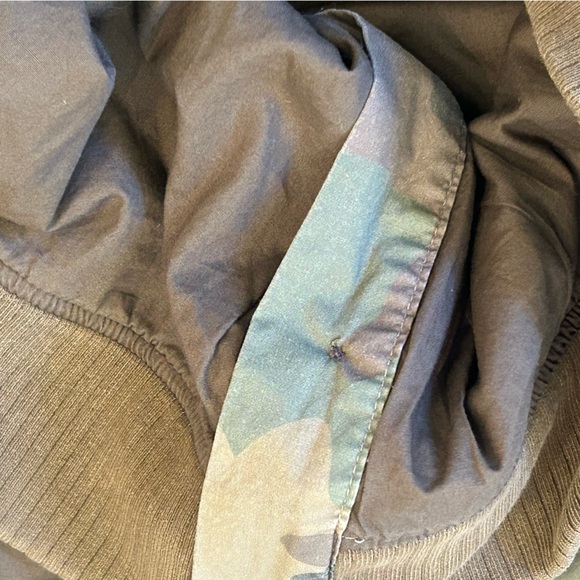 Men's Rails Rare Camouflage Camo Button-Up Jacket Shacket Pockets Button Down M - Picture 5 of 9